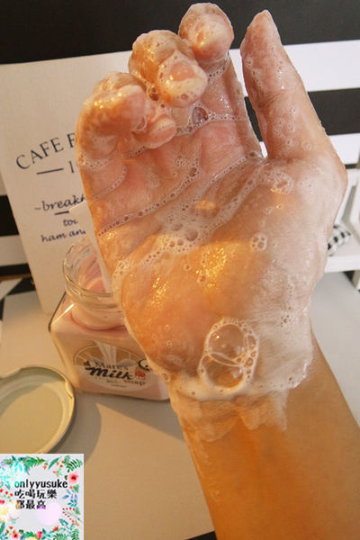 保養分享日本【POPSKIN馬奶超濃密洗顏泡】泡泡超綿密又洗得很乾淨不黏膩ポップスキン