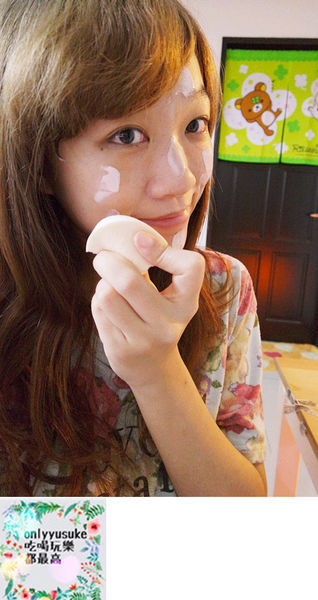 美妝分享【UNT 完美持久柔霧光粉餅】雙重保濕不卡粉，幫你打造自然透亮的妝感