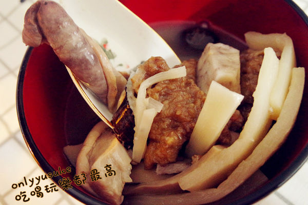 懶人三餐料理【軒閣食品鮮盒子湯罐頭雞湯】現煮一樣好喝,低熱量宵夜