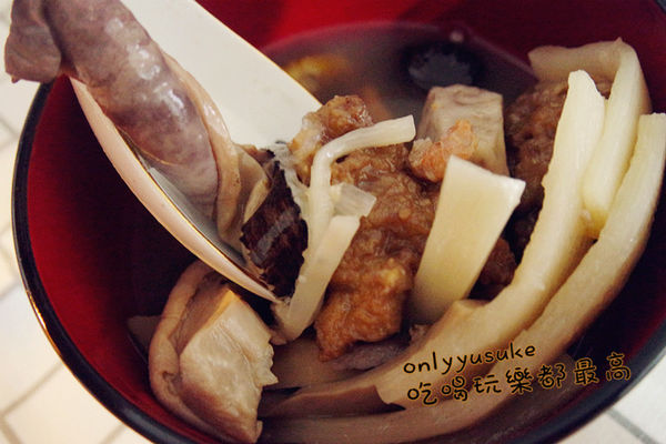 懶人三餐料理【軒閣食品鮮盒子湯罐頭雞湯】現煮一樣好喝,低熱量宵夜