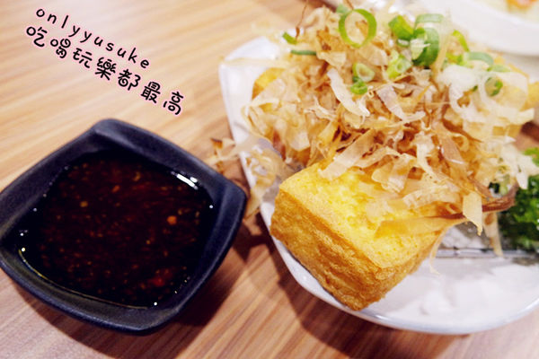 台中【口力口里迷人咖哩燒飯專門】咖哩燒飯口感溫和,份量多,南區愛買美食