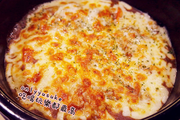 台中【口力口里迷人咖哩燒飯專門】咖哩燒飯口感溫和,份量多,南區愛買美食