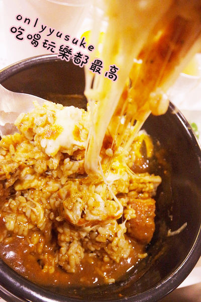 台中【口力口里迷人咖哩燒飯專門】咖哩燒飯口感溫和,份量多,南區愛買美食