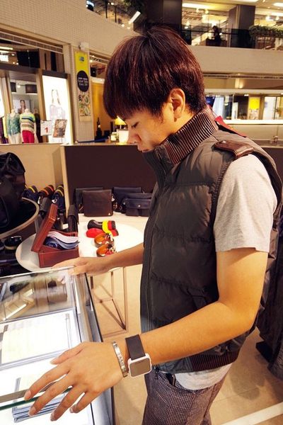 (台中)眾多時尚品牌配件包包【日曜天地台中Outlet】逛完到附近一中購物