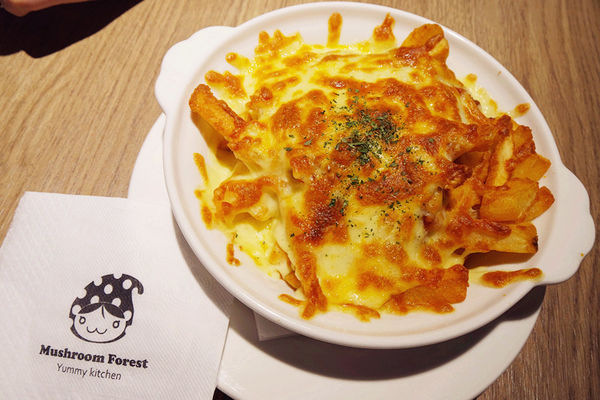 桃園【蘑菇森林義大利麵坊桃園ATT筷食尚店】CP高主題義式餐廳,份量大,滿足味蕾