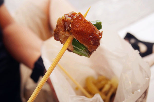 （FoOd台中)♥【健美先生】有特色肌肉男的主題風格滷味，激炸滷味好吃涮嘴，吃完還想再吃