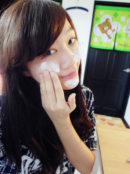 【Choonee啾妮玻尿酸珍珠素顏霜】保濕亮白,彈潤一瓶就可以搞定,懶人最愛