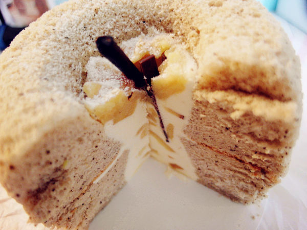 彌月蛋糕【咕咕霍夫】TVBS報導推薦彌月蛋糕,特色茶蘋果,綿密鮮奶乳酪蛋糕