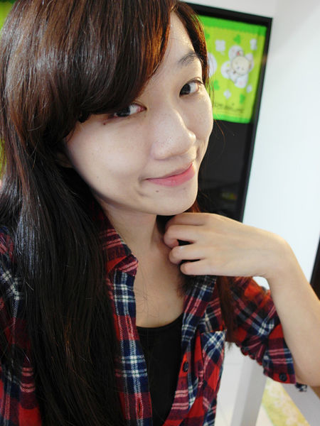 一抹即亮白,韓國超厲害【Choonee啾妮－玻尿酸珍珠素顏霜】保養同時也能變美