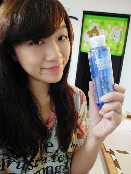 【艾杜紗ettusais】高機能毛孔保濕露,果凍般質地滋潤,感覺有保護,降低摩擦