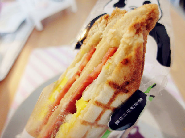 （Life日用品)♥【綠生活福利社】很可愛又超便利，一撕即開的側邊撕口三明治袋