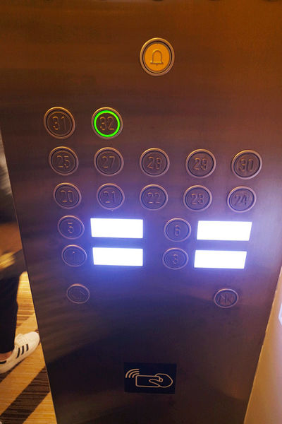 春遊澳門自由行DAY1【巴黎人,威尼斯人,義順牛奶公司,喜記雲吞,大利來記豬扒包】