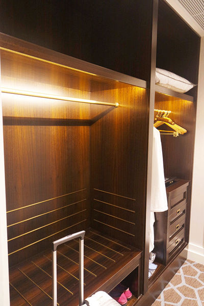 春遊澳門自由行DAY1【巴黎人,威尼斯人,義順牛奶公司,喜記雲吞,大利來記豬扒包】