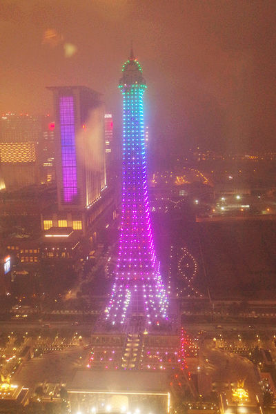 春遊澳門自由行DAY1【巴黎人,威尼斯人,義順牛奶公司,喜記雲吞,大利來記豬扒包】