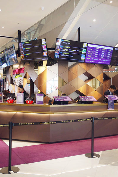 (國內旅遊台中)★【台中秀泰廣場站前店】連假好去處,皮克斯30週年展！