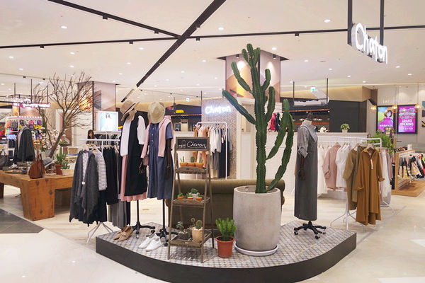 (國內旅遊台中)★【台中秀泰廣場站前店】連假好去處,皮克斯30週年展！