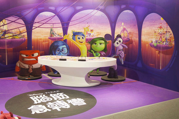(國內旅遊台中)★【台中秀泰廣場站前店】連假好去處,皮克斯30週年展！
