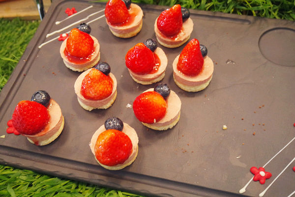 台北【W HOTEL】優美the kitchen table西餐廳,遊池放鬆,繽紛下午茶