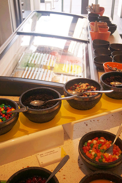 台北【W HOTEL】優美the kitchen table西餐廳,遊池放鬆,繽紛下午茶