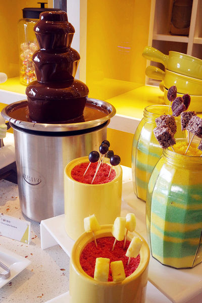 台北【W HOTEL】優美the kitchen table西餐廳,遊池放鬆,繽紛下午茶