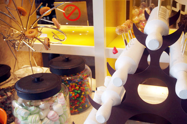 台北【W HOTEL】優美the kitchen table西餐廳,遊池放鬆,繽紛下午茶