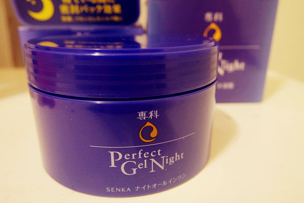 【專科完美多效晚安水凝霜】日本女性最愛,蠺絲蛋白保養,看緊你荷包一瓶多效