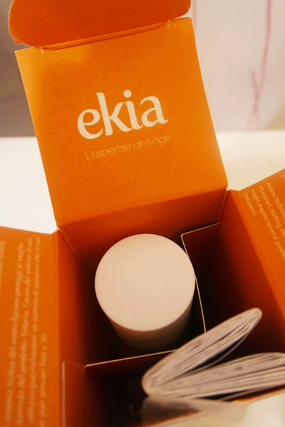 (保養分享)♥來自法國的頂級保養【ekia抗皺再生霜(二號) 】眾多女星的抗老首選