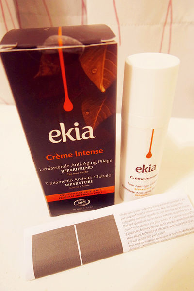 (保養分享)♥來自法國的頂級保養【ekia抗皺再生霜(二號) 】眾多女星的抗老首選