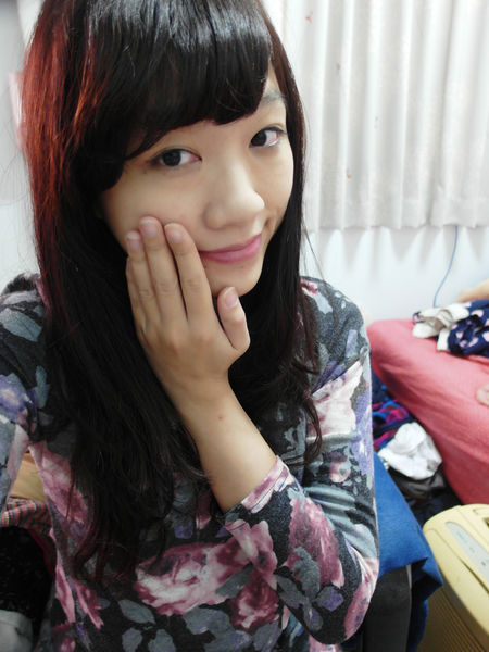 (保養分享)♥【巴黎萊雅水清新葡萄籽雙重活膚保濕精華】滋潤肌膚，粉嫩你的臉色