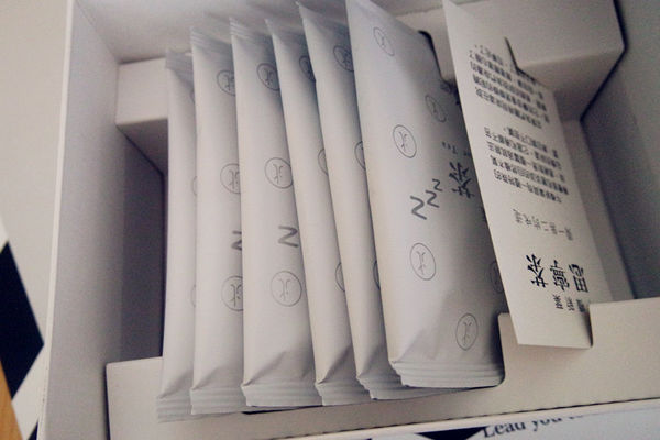 (保健分享)♥【uniTree牛樟新葉思寧茶】療癒盒裝設計，助眠放鬆的牛樟茶