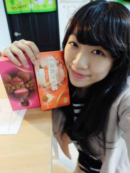 乖乖新口感零食【孔雀松露脆芙】過年也可以放心大吃,吃了會上癮的輕食零嘴