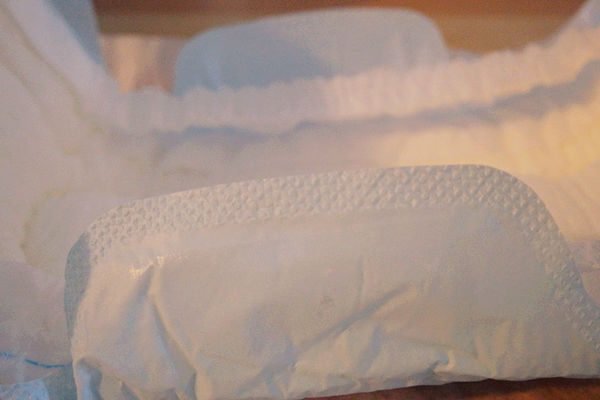 日用品-大王高分子吸收衛生棉,怎麼躺怎麼翻都不漏,elis夜用elis輕柔肌日用蝶翼