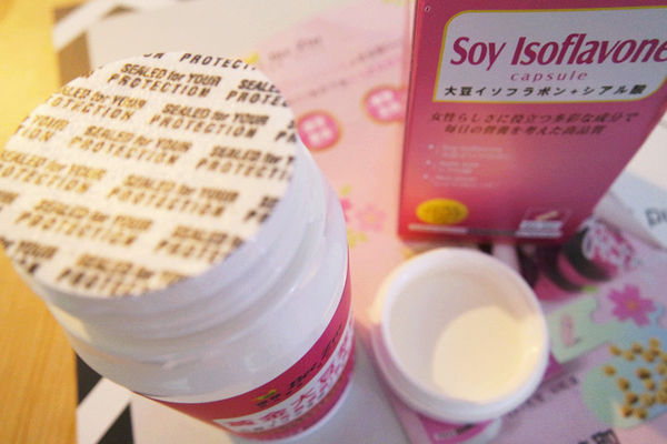 日本專利大豆萃取物含異黃酮 BeeZin康萃-美活黃金大豆萃取(含異黃酮)膠囊