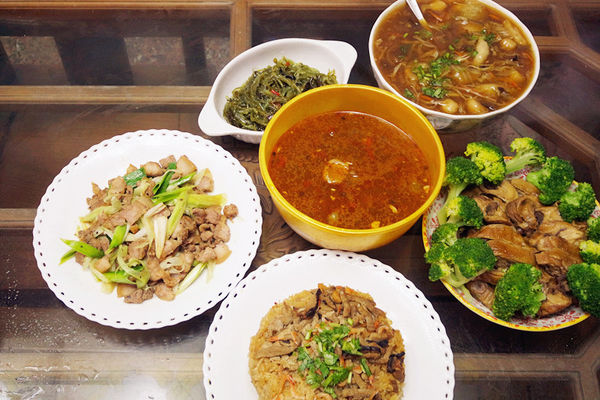 年菜推薦,彷彿在餐廳用餐的年菜【吼方便】年菜組讓您輕鬆搞定年菜