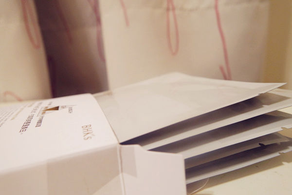 (保養分享)♥超保濕滋潤，感覺可以很快見效的【BHK's】GSH奢光淨白面膜