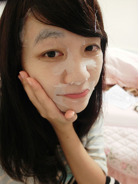 (保養分享)♥超保濕滋潤，感覺可以很快見效的【BHK's】GSH奢光淨白面膜