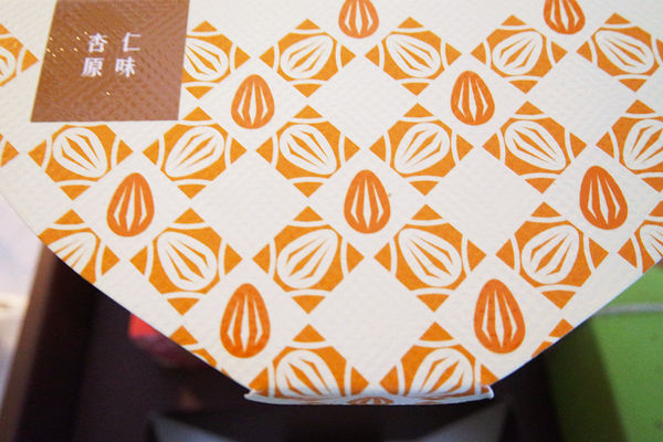 (甜點分享)♥精裝禮盒，過年送禮大首選【禮愫】重逢香醇禮盒-花火茶點集錦