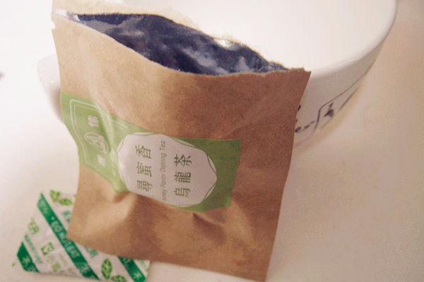 (甜點分享)♥精裝禮盒，過年送禮大首選【禮愫】重逢香醇禮盒-花火茶點集錦