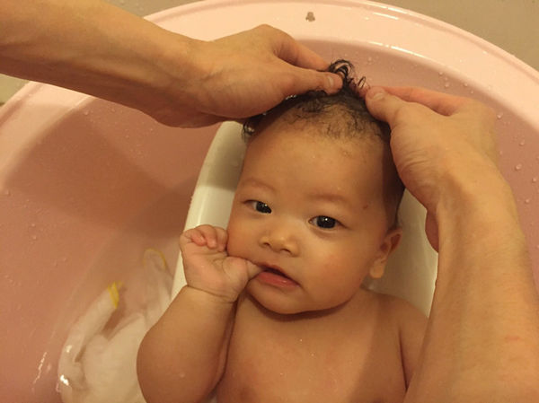 令人安心親膚品牌【Herbmaze草繹】嬰幼兒柔舒洗髮精,柔舒沐浴露,身體乳液