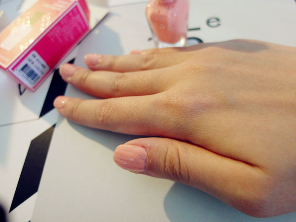 (保養分享)♥令人有驚喜感，感覺很超值的美妝驚喜盒【butybox】12月開箱文