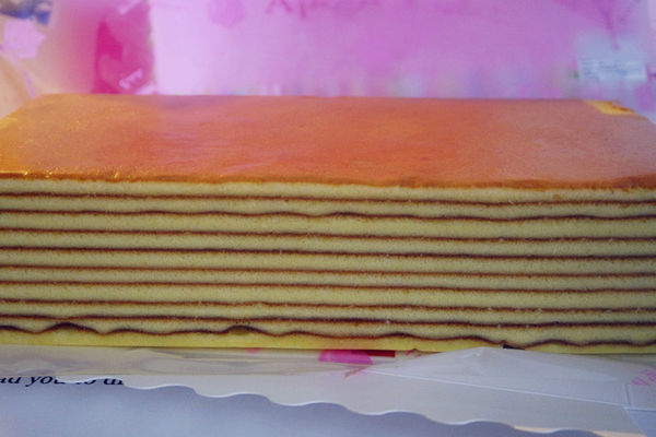 蛋糕口感扎實,香氣濃厚,吃完喜悅之情蛋糕【Aposo艾波索幸福甜點】