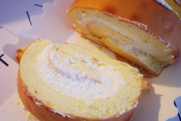 蛋糕口感扎實,香氣濃厚,吃完喜悅之情蛋糕【Aposo艾波索幸福甜點】