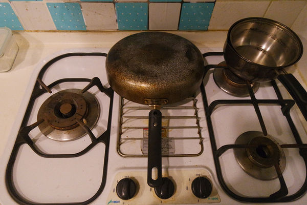 (居家分享)♥想要省時又省力,台中居家清潔,【魔法職人】正妹到府清潔,換你乾淨居家環境