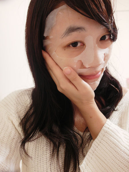 (體驗分享)♥韓國製會變色的神奇保濕【CL4天絲纖維溫度計面膜】