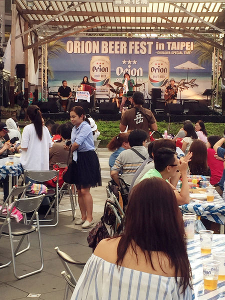 (參訪分享)♥【沖繩啤酒節】第三度在台舉辦，熱鬧又充滿熱情洋溢的歡樂啤酒嘉年華