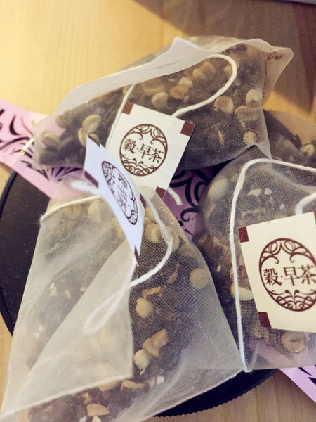 (體驗分享)♥四季皆宜養生【阿華師茶業】養顏美容紅豆紫米薏仁水&促進新陳代謝黑豆水