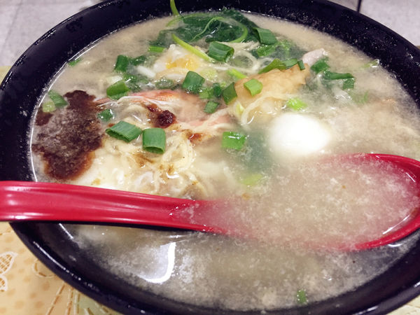 （FoOd桃園)♥【高雄黑輪大王】南部必吃道地的平價小吃，南部風味好吃的海鮮意麵和關東煮