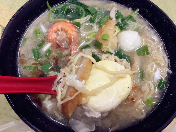 （FoOd桃園)♥【高雄黑輪大王】南部必吃道地的平價小吃，南部風味好吃的海鮮意麵和關東煮