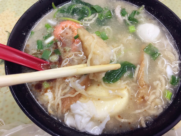 （FoOd桃園)♥【高雄黑輪大王】南部必吃道地的平價小吃，南部風味好吃的海鮮意麵和關東煮