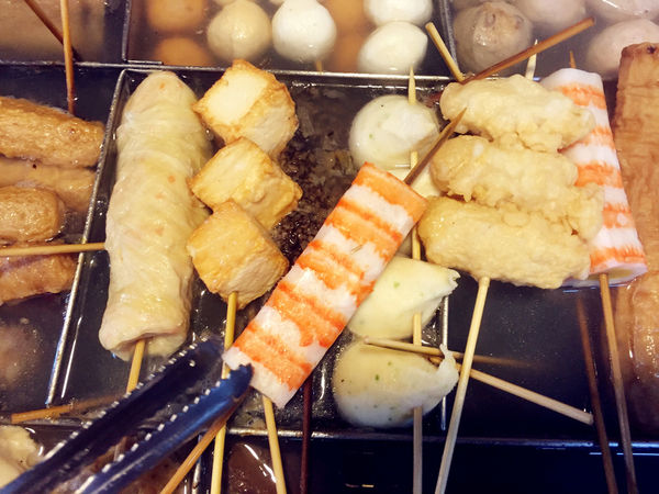 （FoOd桃園)♥【高雄黑輪大王】南部必吃道地的平價小吃，南部風味好吃的海鮮意麵和關東煮